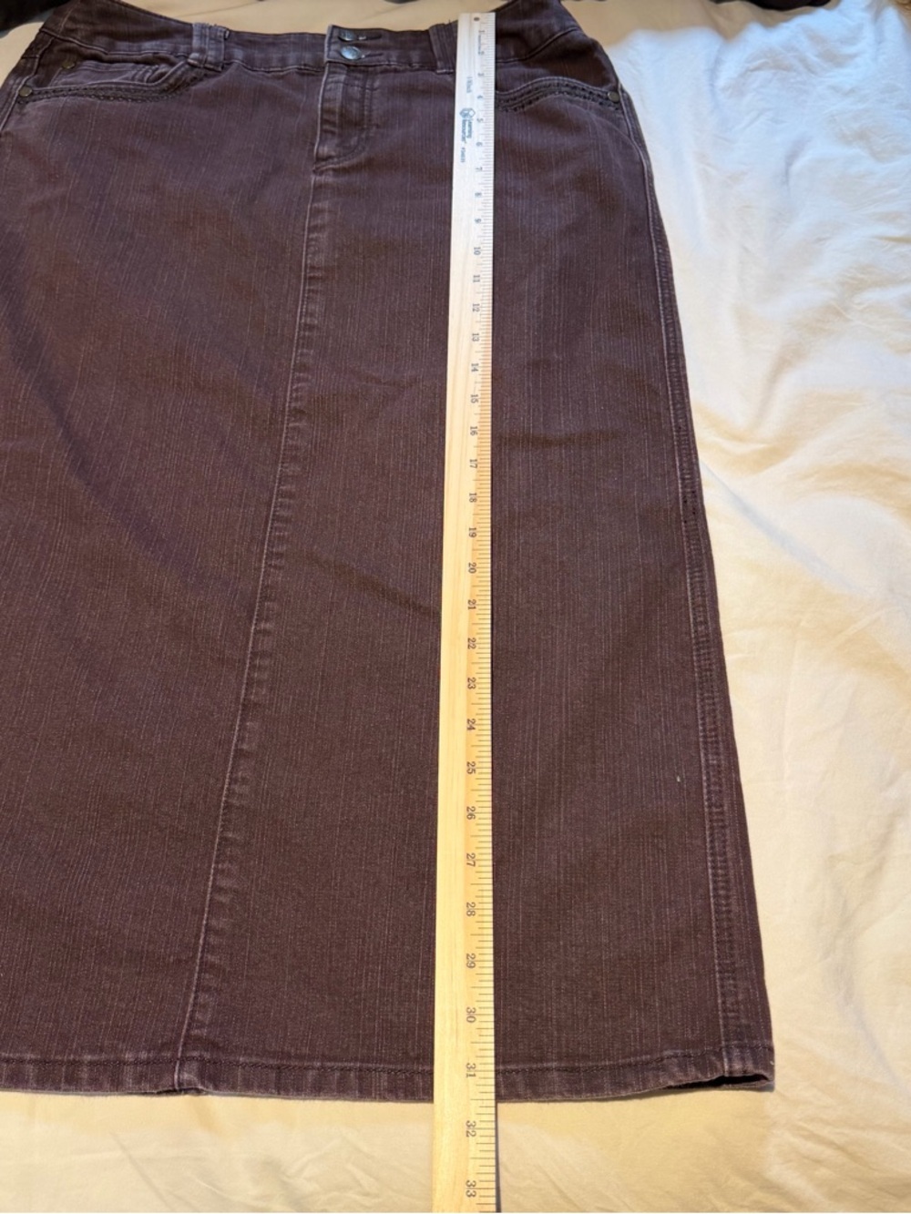Women's Denim Pencil Skirt - Picture 4 of 6